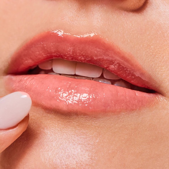 NIB Rescue MD Restorative Lip Treatment - Picture 2 of 7